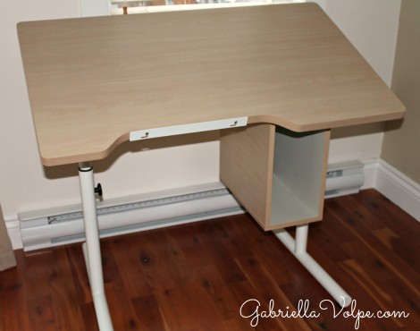 slanting paint table - painting with children with special needs